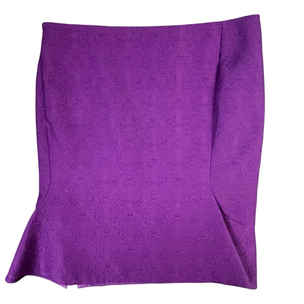 Yves Saint Laurent Purple Textured Pencil‎ Skirt Spring Eté 2012 Made in Italy